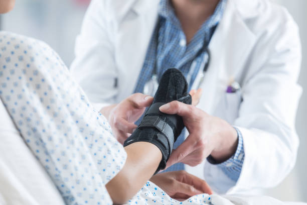 best doctor for fracture in nashik